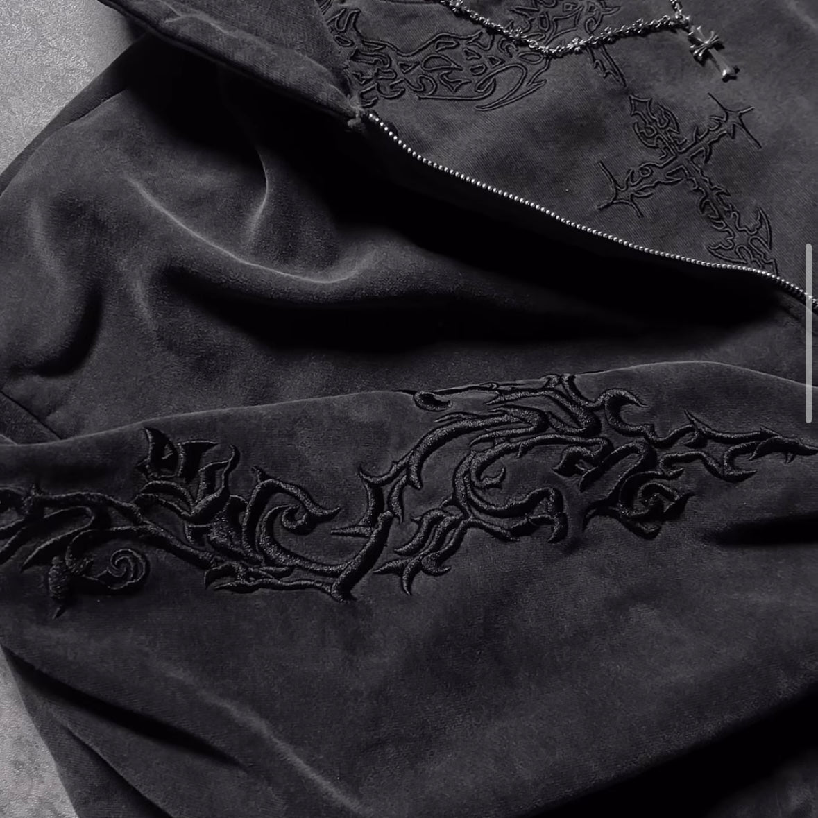 Vines Hoodie Ash