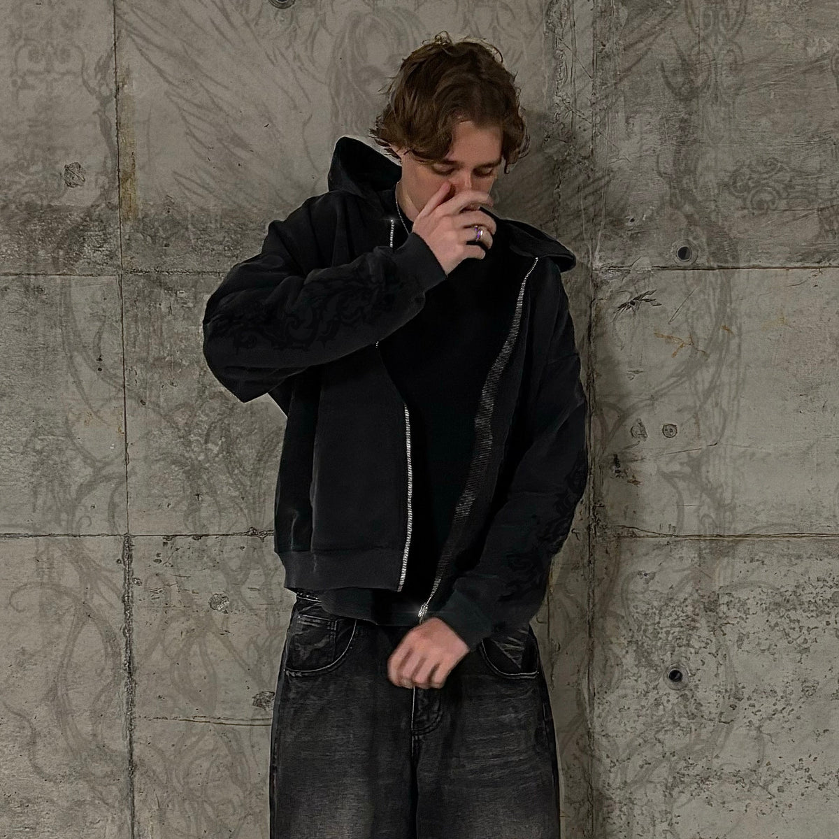 Vines Hoodie Ash