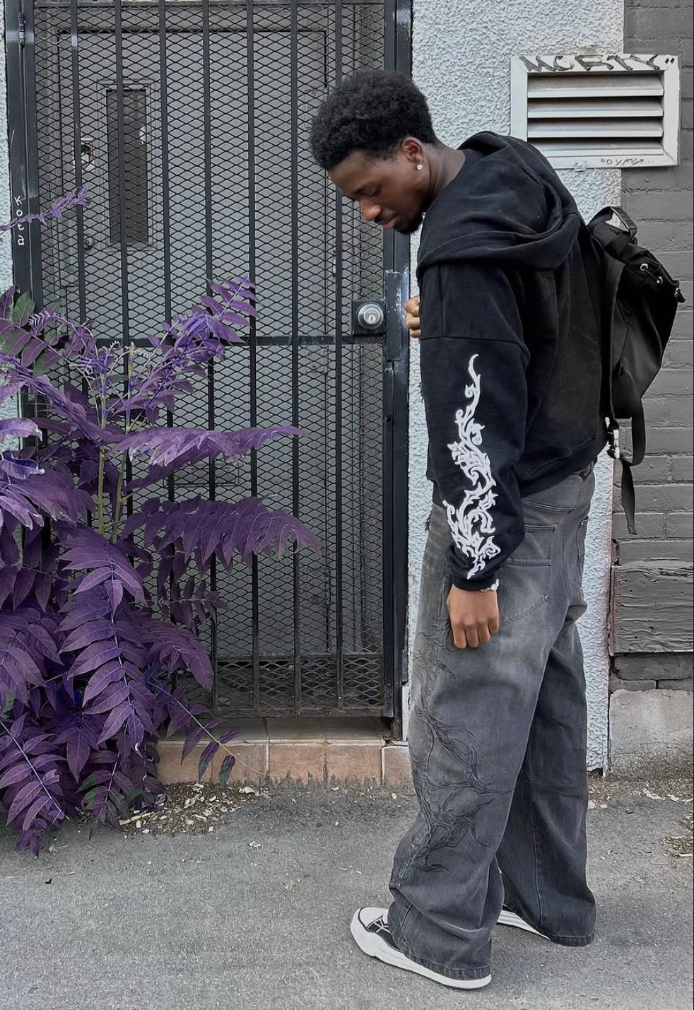 Vines Hoodie Mono